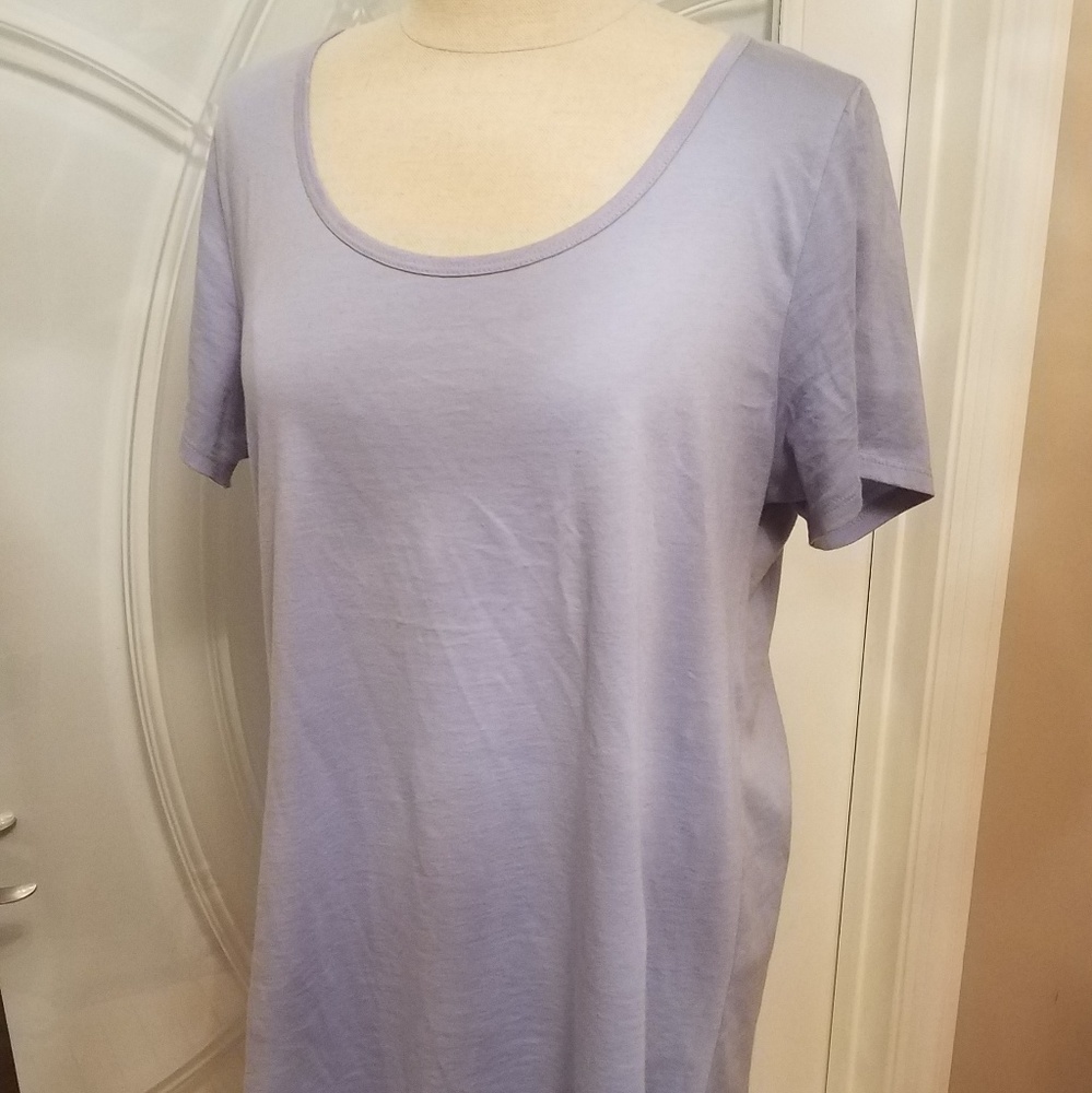 LuLaRoe Solid Light Purple Classic T Size